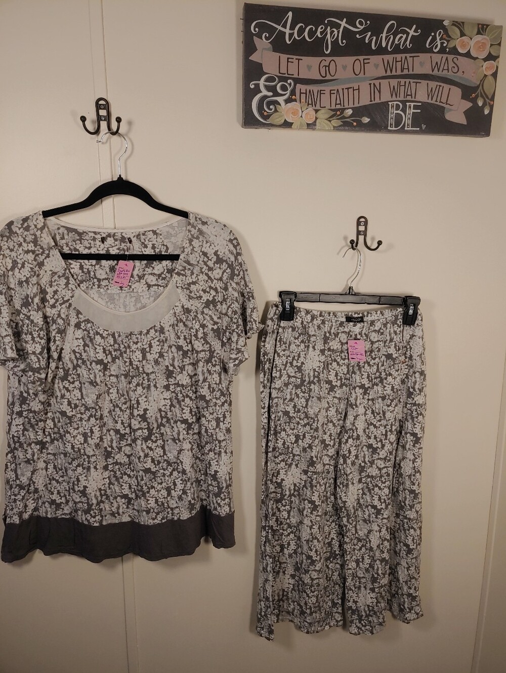 Simply Vera Vera Wang Large Grey/white Short Sleeve Capri Pajama Set - Picture 4 of 8